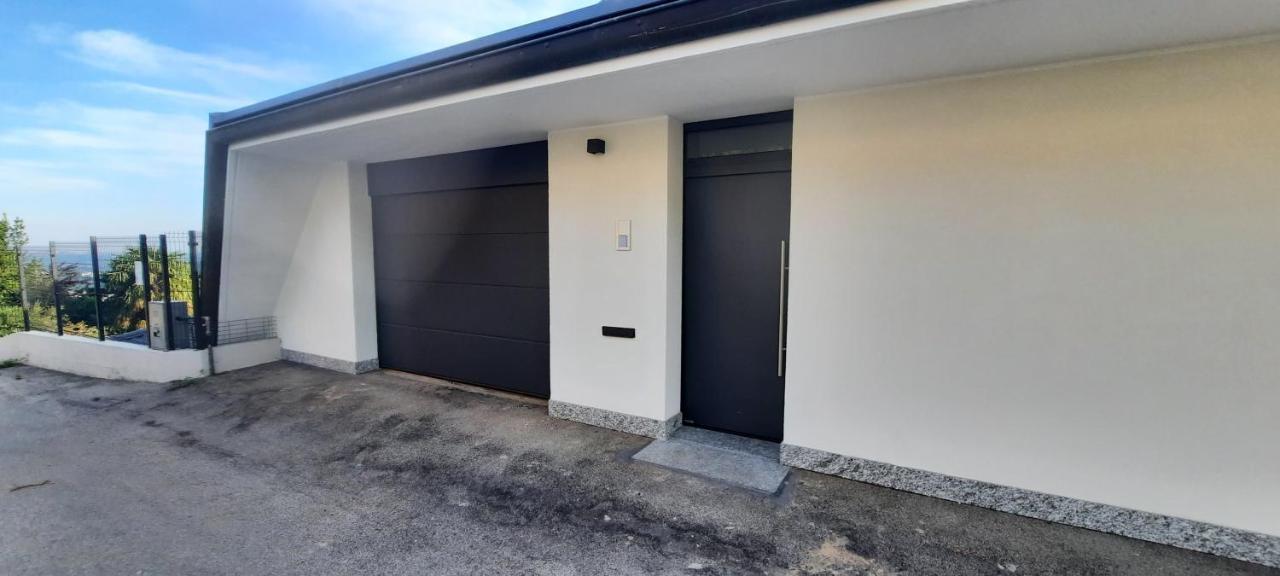 Villa Belvedere_Studio Flat San Fermo della Battaglia Экстерьер фото